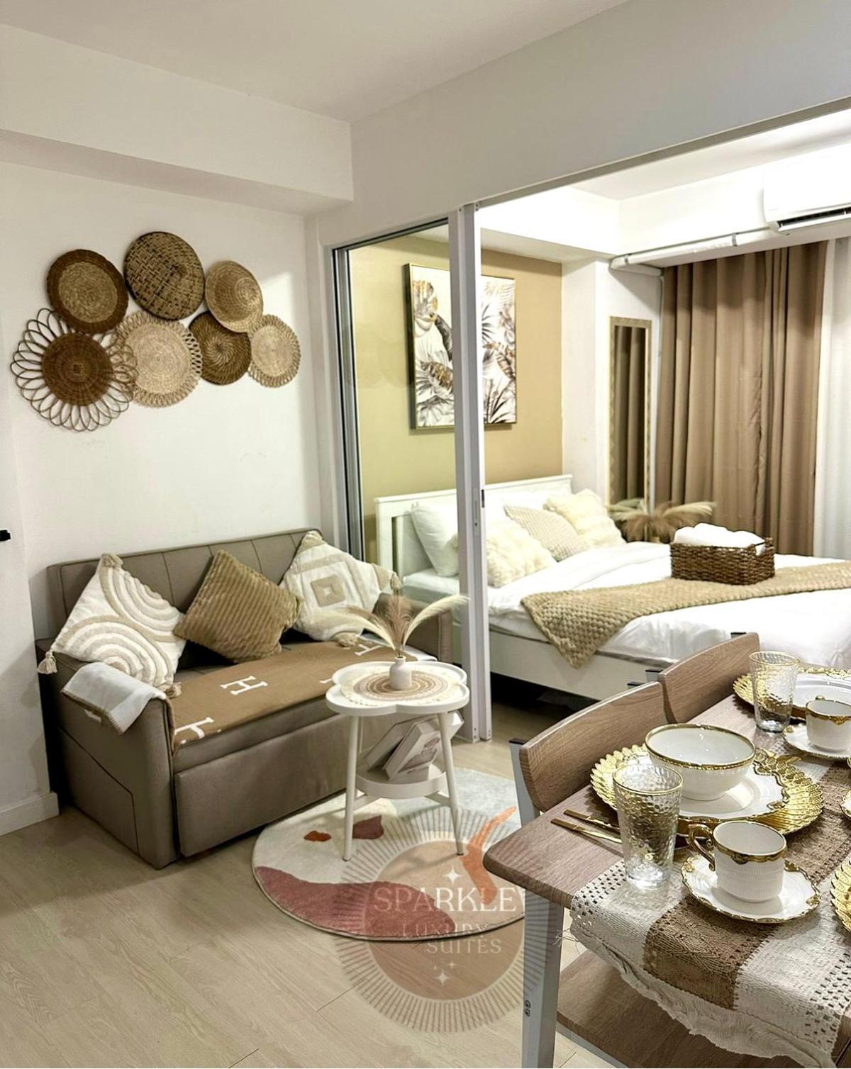 Azure Beach Club Taguig Exteriör bild